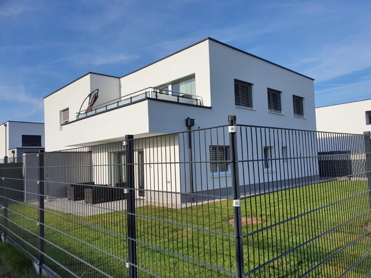 Leon Apartment Neu! Gemuetlichkeit An Erster Stelle Linz Exterior photo